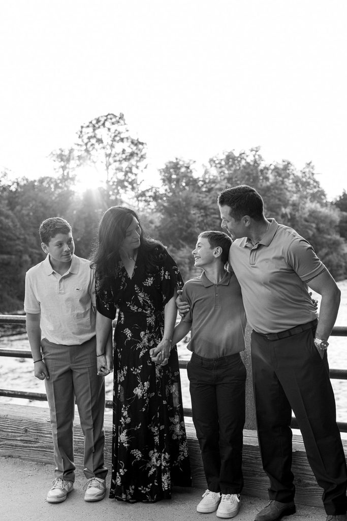 Summer family photography session at Watson’s Mill in Manotick, Ontario by Brooklyn Conroy Photography.